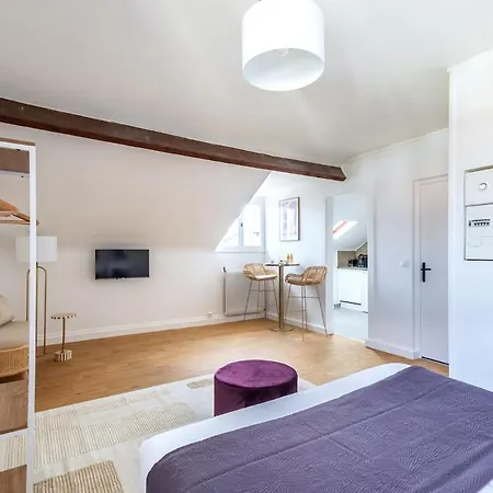 アパート Charming Fully Equipped Near Mairie D'issy イシー＝レ＝ムリノー